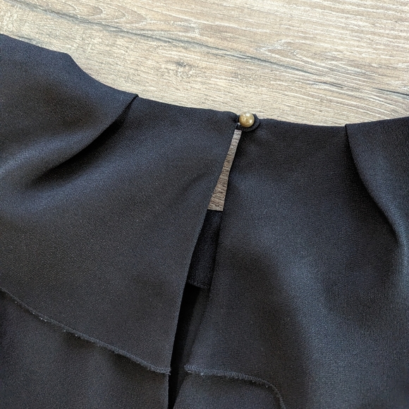 Banana Republic Size 6 Little Black Shift Dress w/ Pockets Sleeveless Lined - Picture 3 of 8